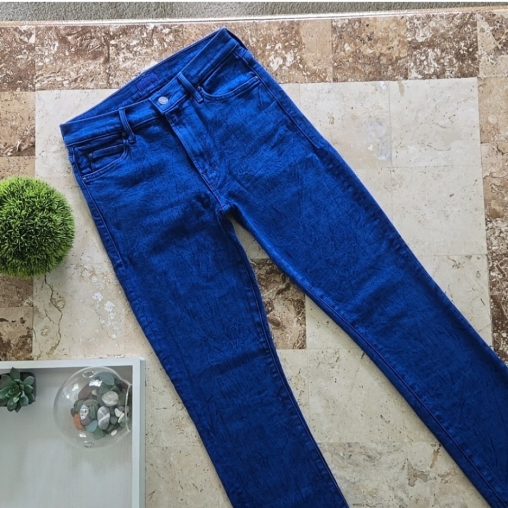 MOTHER The Rascal Ankle Fray Jeans - Picture 11 of 16